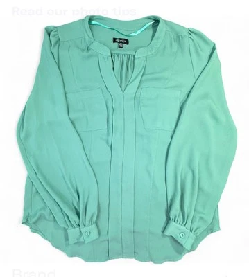 GREEN LONG-SLEEVE BLOUSE, SIZE M, CHEST 39 IN, LENGTH 27 IN - Image 1 of 3