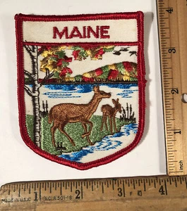 Parche de costura vintage Maine Deer Doe & Fawn nuevo de lote antiguo década de 1970 recuerdo de viaje naturaleza - Imagen 1 de 2