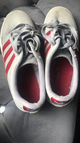 Scarpe da ginnastica Adidas taglia 8