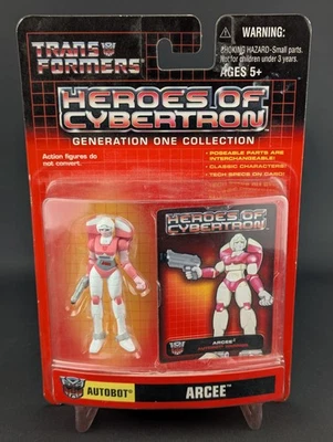Transformers Heroes Of Cybertron Autobot Arcee SEALED Hasbro 2001 SCF - Image 1 of 4