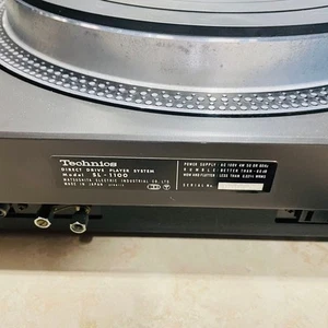 Giradischi Technics SL-1100 - Foto 1 di 7