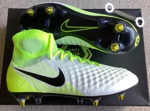 BOTAS DE FÚTBOL NIKE MAGISTA OBRA II SG NUEVAS EN CAJA UK 7 - Imagen 1 de 2