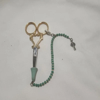 4 In Gold Tone Embroidery Scissor w Fob Sterling Silver Celtic Cross Green B21 - Image 1 of 4