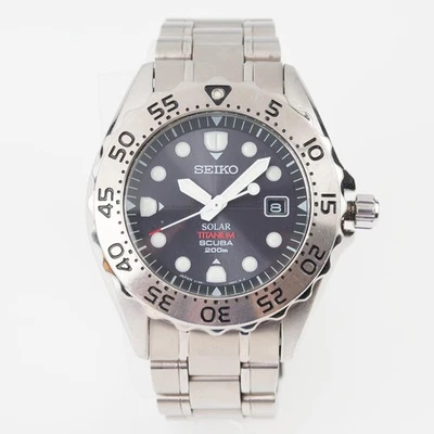 Seiko Prospex Titanium Diver V145-0AH0 relógio de pulso masculino analógico quartzo solar usado - Imagem 1 de 4