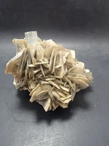 Aquamarine Specimen, Aquamarine Crystal on Muscovite Mica, Raw Gemstone, 886 g - Picture 1 of 7