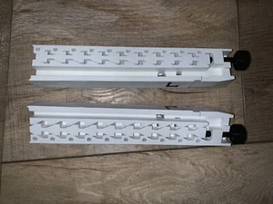 Used Bio-Rad PROTEAN II Sandwich Clamps 1651902, 1 left and 1 right Pkg of 2 - Picture 1 of 3