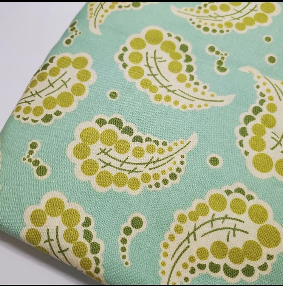 Colcha de Costura Heather Bailey Tecido Freshcut Paisley Verde Azul QUARTO GORDO - Imagem 1 de 1