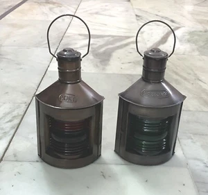 Coppia di 2 lanterne porto e dritta finiture antiche ~ Lampada a olio nautica faro nave - Foto 1 di 3