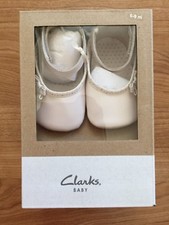 Brand New CLARKS Baby Girl Harper Shoes Soft Leather Bow White Mary Jane Size6-9