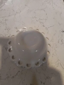 Vintage Old Colony Anchor Hocking White Milk Glass Lace Edge 9 1/2" Serving Bowl - Picture 1 of 2