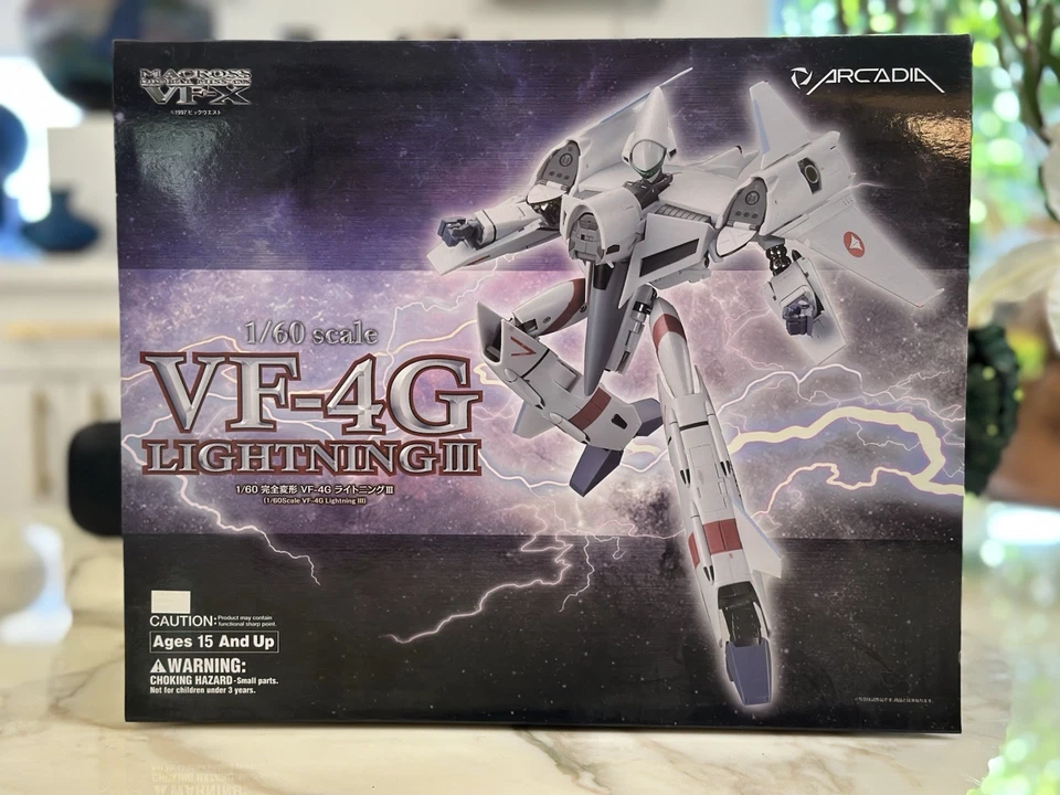 Arcadia Macross VF-4G Lightning III 1/60 Scale Figure – New in Box - Image 1 of 4