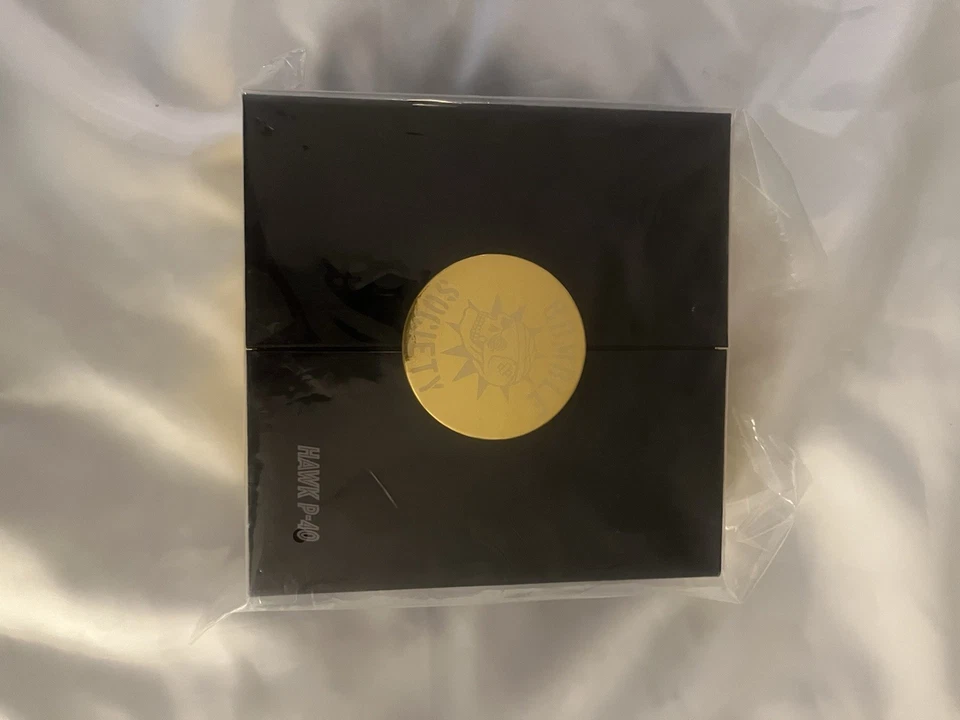 Mezco Toyz One:12 Colectivo Exclusivo Rumble Society Cybernetic Alien Hawk P-40 Foto 1 de 2