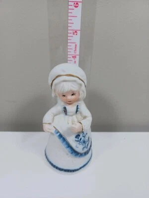 Vintage Royal Majestic Porzellan Biskuit 4" Figur Glocke MÄDCHEN tanzend (A12) - Bild 1 von 4