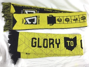 2 MLS Columbus Crew SC Major League Fußball Saisonkarten Halter Schals EUC - Bild 1 von 15