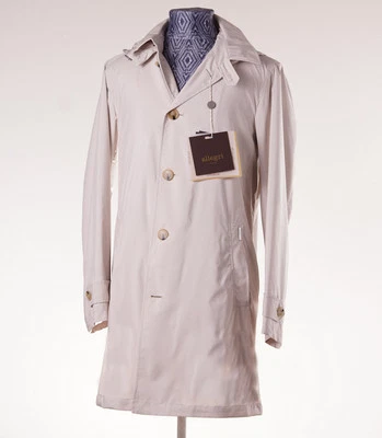 NUEVO CON ETIQUETAS $895 ALEGRI Beige 'City Nylon' Ligero Embalable Gabardina 48/M Chaqueta Foto 1 de 4