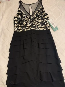 Scarlet Night Formal Dress Size 12 - Picture 1 of 7