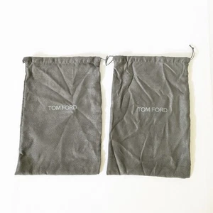 Sacchetti antipolvere Tom Ford grigio scamosciato con coulisse 2 pezzi foderati 14,5 x 9,5 pollici - Foto 1 di 5