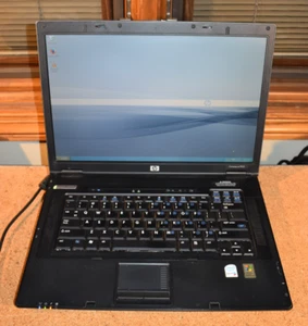 HP Compaq nx7400 15.4" Core 2 Duo T5600 1.83GHz Windows XP Pro 32-bit DVD/CD-RW - Picture 1 of 22