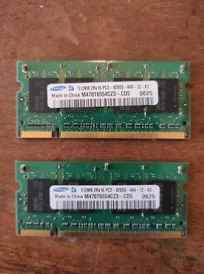 2x RAM Samsung M470T6554CZ3-CD5 2x 512MB PC2-4200S DDR2 CL4 SODIMM - 1gb totale - Immagine 1 di 2