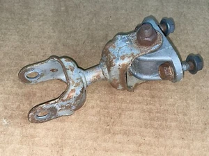Corvette front sway bar link bracket 84, 1984 GM - Bild 1 von 4