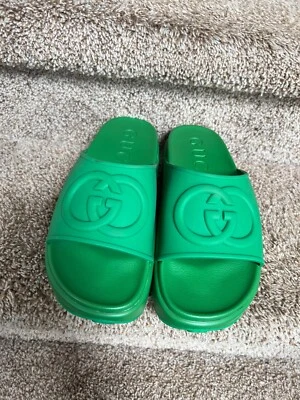 Gucci Hombre Verde GG Plataforma Entrelazada Toboganes. Talla EU 45./US 12. Foto 1 de 4