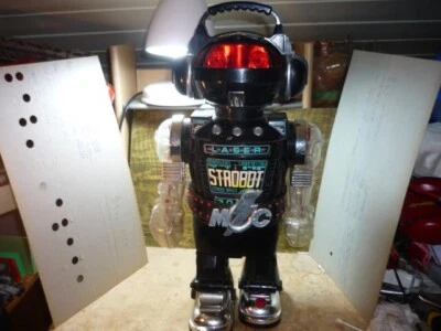 ANCIEN JOUET ROBOT  40 CM STROBOT NEW BRIGHT 1984 LASER 3000 GOLDORAK STAR WARS - Photo 1/4