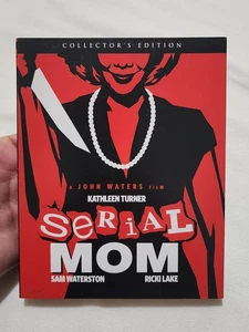Serial Mom [Blu-ray] Collector's Ed, Full Frame w/Slipcover NICE - Picture 1 of 6