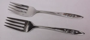 Oneida Community My Rose Pair Serving Forks - Picture 1 of 3