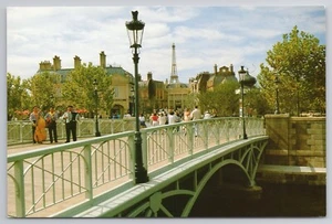 1982 Disney World Epcot Center Postcard Walt France World Showcase - Picture 1 of 2