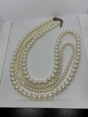 VETEMENTS Chiusura aragosta placcata oro 2 fili perle in vetro lunghe 34"