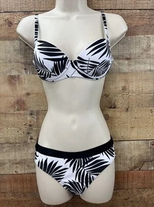 Bikini top e fondo con stampa palma bianco e nero - Foto 1 di 3
