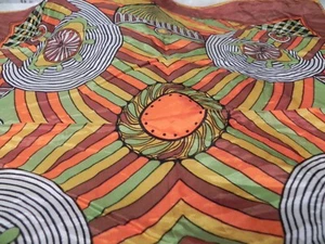 Bufanda de seda vintage naranja ojo goteante psicodélica inspirada en los años 70 - Imagen 1 de 4