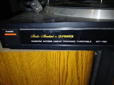 TOCADISCOS FISHER STUDIO-ESTÁNDAR MT-750 ACCESO ALEATORIO SEGUIMIENTO LINEAL Foto 1 de 2