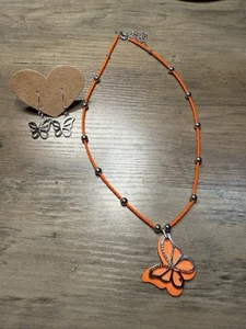 18 Zoll Handarbeit Perlenkette Ohrringe Set Orange Schmetterling Anhänger Perlen Neu Neu ohne Etikett - Bild 1 von 3