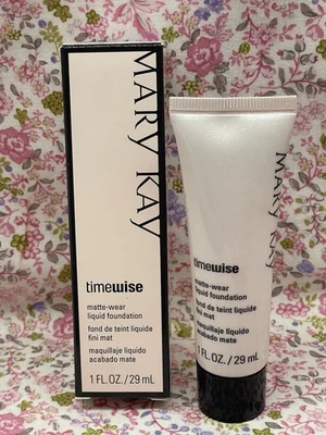 MARY KAY BEIGE 3 TimeWise Foundation Matte Wear. New/ Discontinued - Image 1 of 4