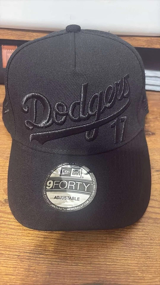 New Era 男式帽子洛杉矶道奇队黑色标志基本平沿帽美国职棒大联盟球队 — 第 1/4 张图片