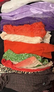 Paket mit 10 Damenschals verschiedene Größen, Formen, Farben, Muster, alle rechteckig - Bild 1 von 6