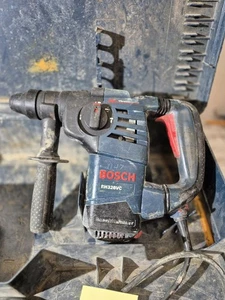 Bosch RH328VC 1-1/8-Inch SDS-Plus Vibration Control Bulldog Rotary Hammer - Picture 1 of 4
