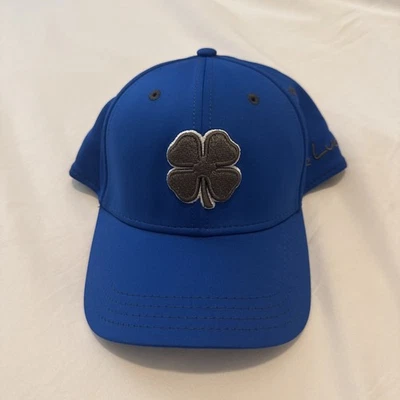 Gorra ajustada Black Clover Live Lucky azul real plateada S/M Foto 1 de 4