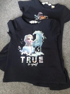 2 Girls Frozen T-Shirts age 4-6 years - Picture 1 of 5