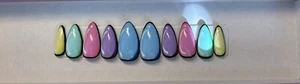 Prensa de arte pop arco iris en uñas  - Imagen 1 de 1