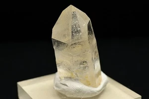 Crystal (Domestic Crystal) produced in Otome Mine, Yamanashi Prefec From Japan - Picture 1 of 3