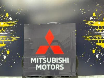 Letrero de garaje Mitsubishi Motors MASIVO falta pared concesionario Foto 1 de 4
