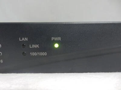 Avocent Autoview 3100 Digital 16-Port KVM Conscole Switch 520-473-503 - Image 1 of 4