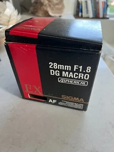 Sigma EX 28mm f1.8 DG Macro Lens - Sony A or Minolta AF fitment - Picture 1 of 7