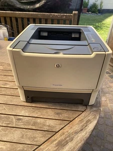 HP LaserJet P2015n CB449A Laserdrucker SW gebraucht - Bild 1 von 7