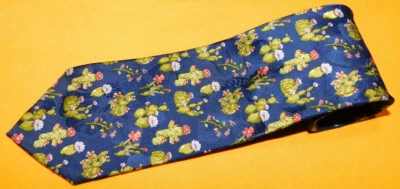 CORBATA FLORAL TRUSSARDI PARA HOMBRE HECHA EN ITALIA AZUL/VERDE/ROJO - CORBATAS - CORBATAS DE DISEÑADOR. Foto 1 de 3