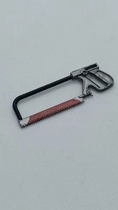 ACCESSORIO ACTION FIGURE SEGHETTO SANGUINOSO VENERDÌ 13 PARTE 4 (NECA) - Foto 1 di 7