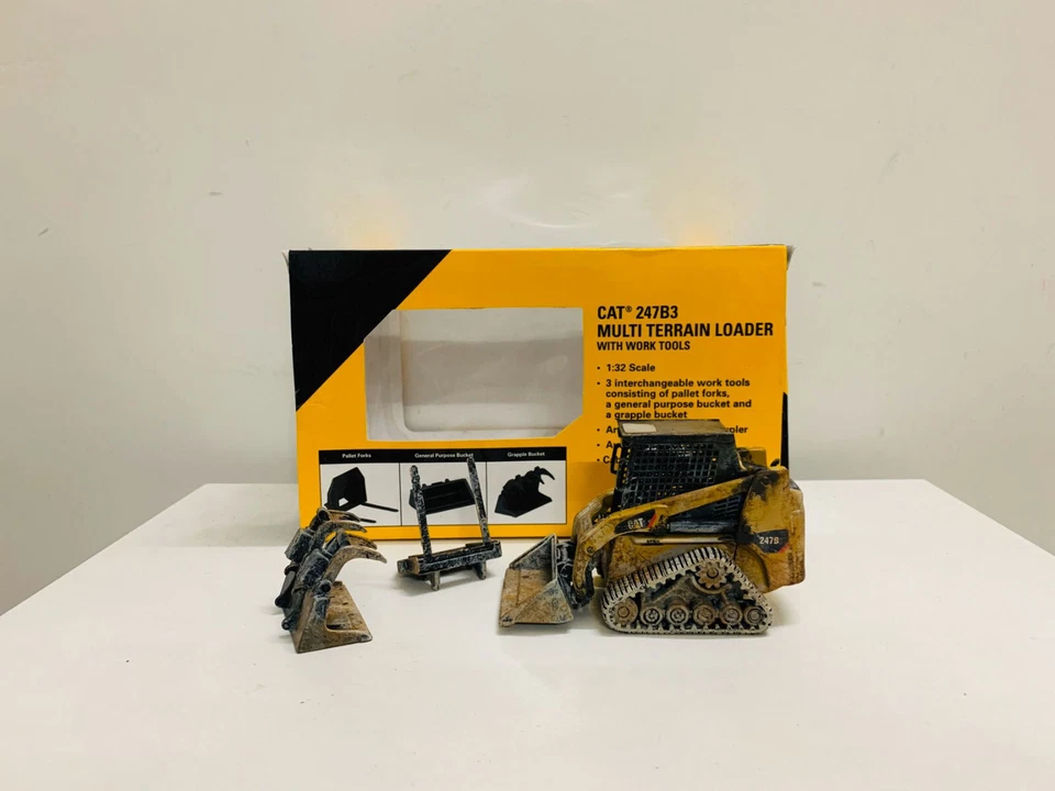 Norscot Cat 247B3 Multi Terrain Loader With Work Tools Muddy Edition 1:32 55269 - Image 1 of 4