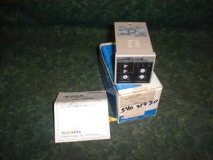 NEW Omron Amplifier Unit - E2CA-AN4E (24074-D2) - Picture 1 of 3